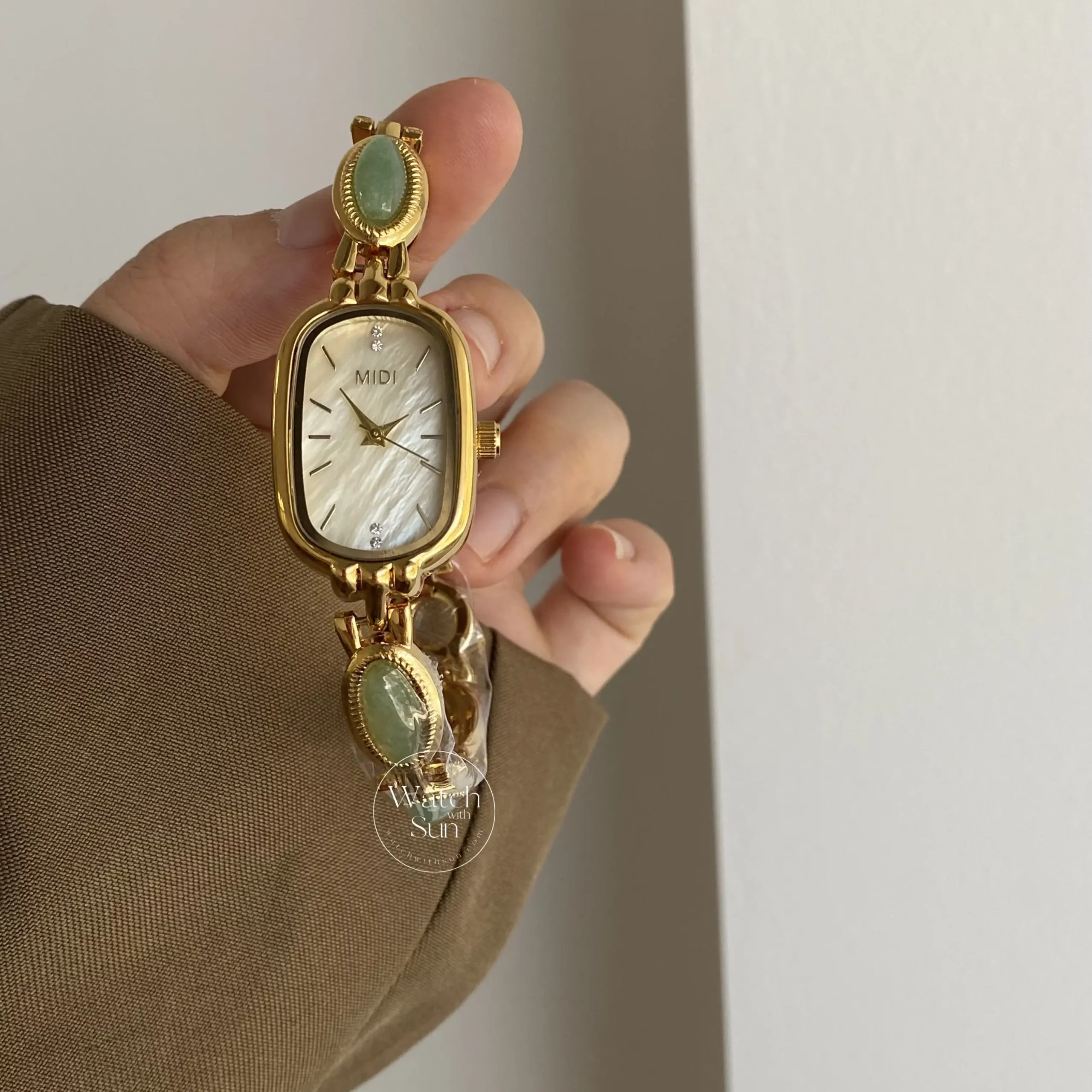 Beige Mother of Pearl Dial Watch Green Jade Bracelet Gemstone Watch for Women