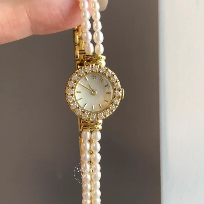 Dainty Gold Watch Elegant Freshwater Pearl Band Watch for Women