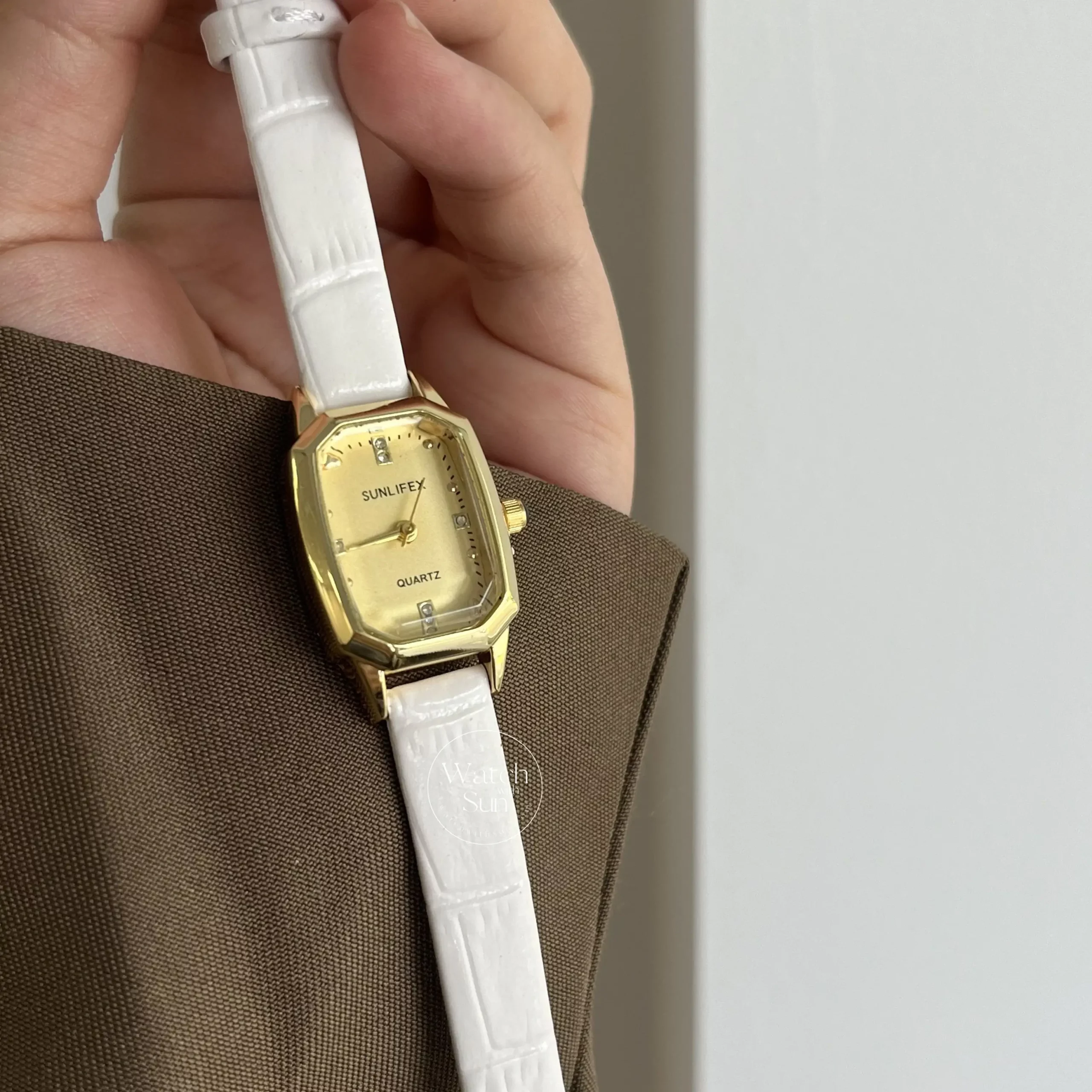 Dainty Gold Ladies Leather Strap Watches for Women