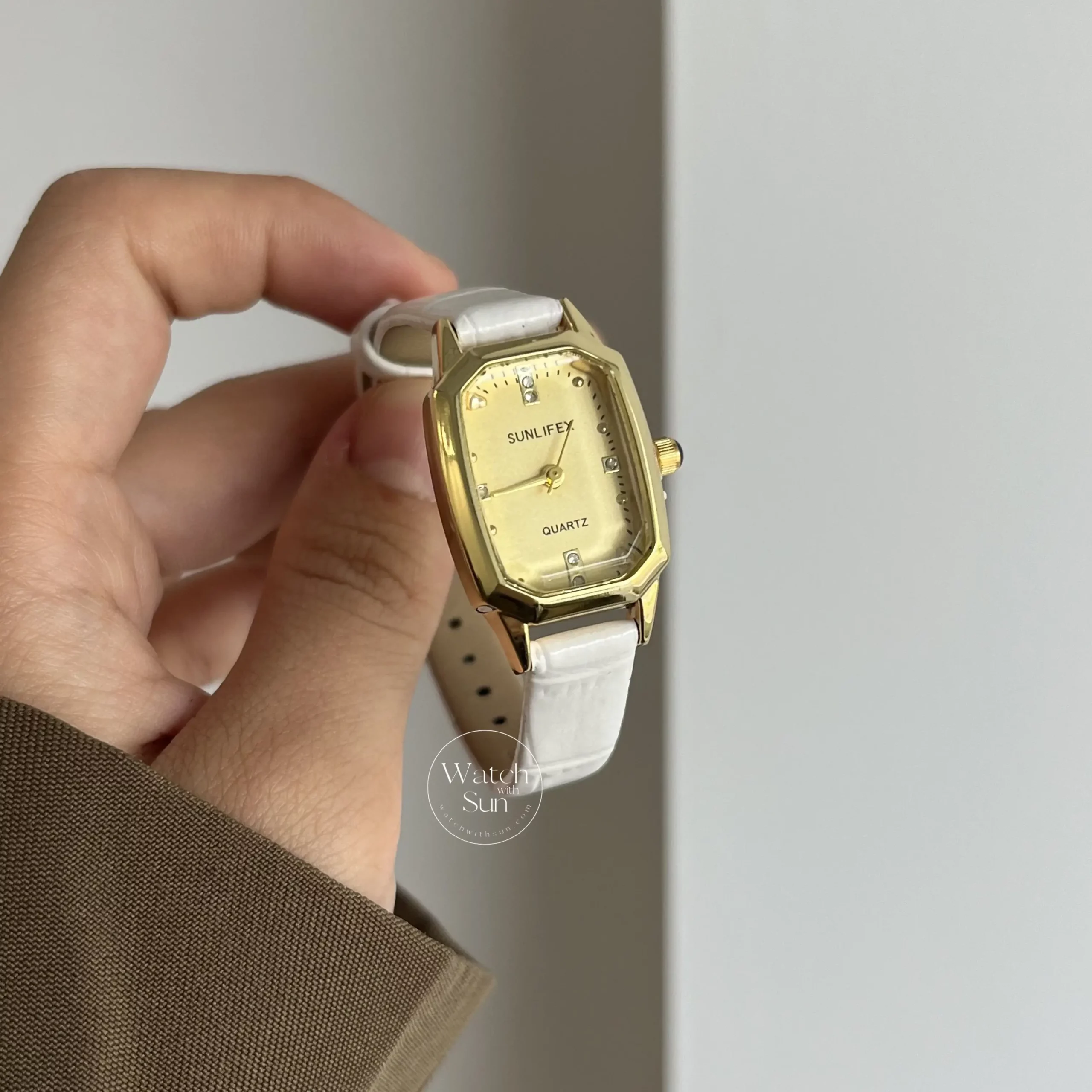 Dainty Gold Ladies Leather Strap Watches for Women