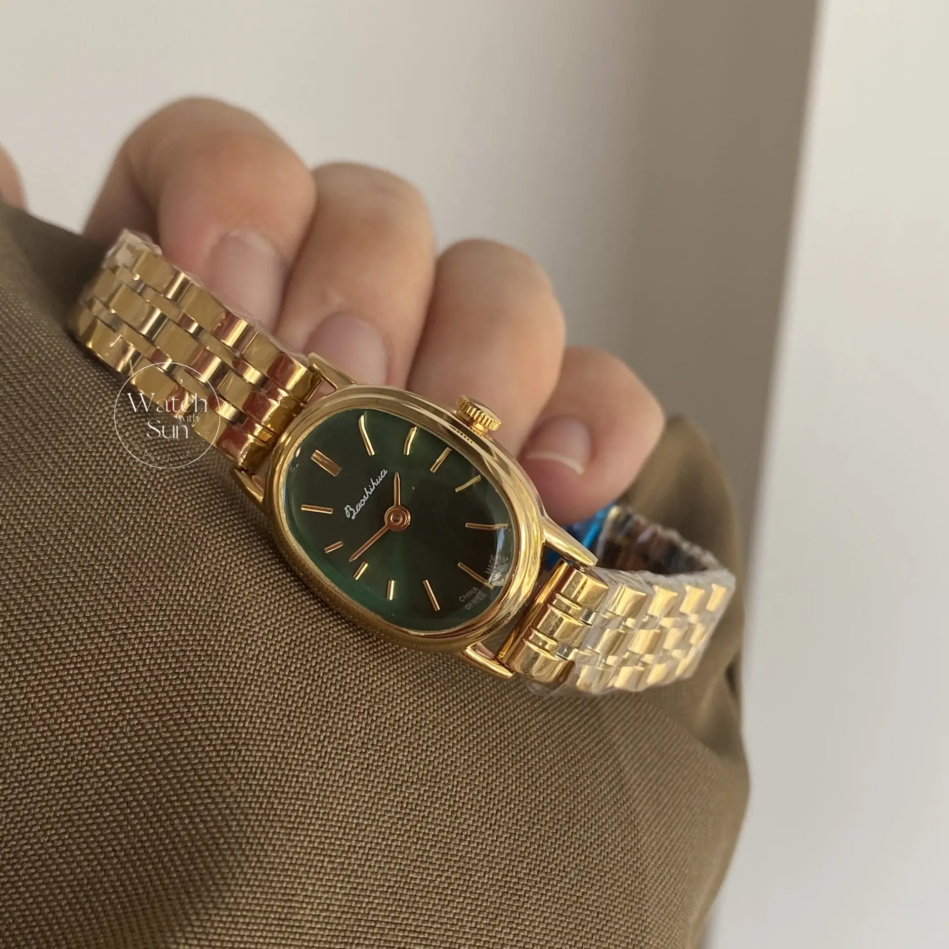 Dainty Gold Emerald Green Watch Oval Women's Watch