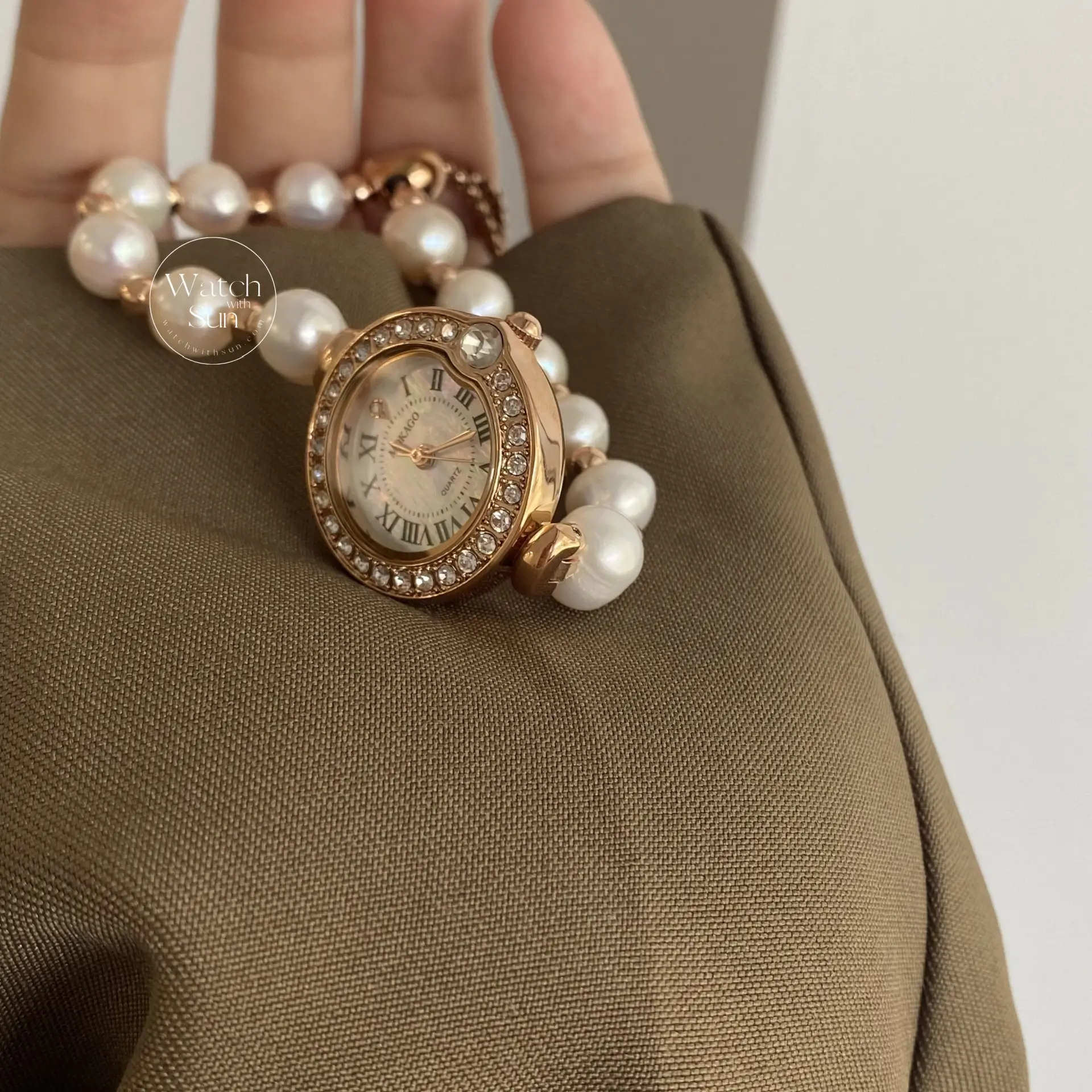 Mother of Pearl Ladies Watch Vintage Freshwater Pearl Bracelet Watch