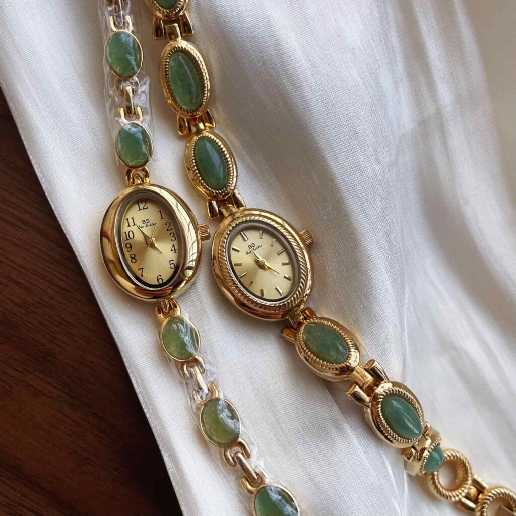 Vintage Style Green Jade Stone Bracelet Watch
