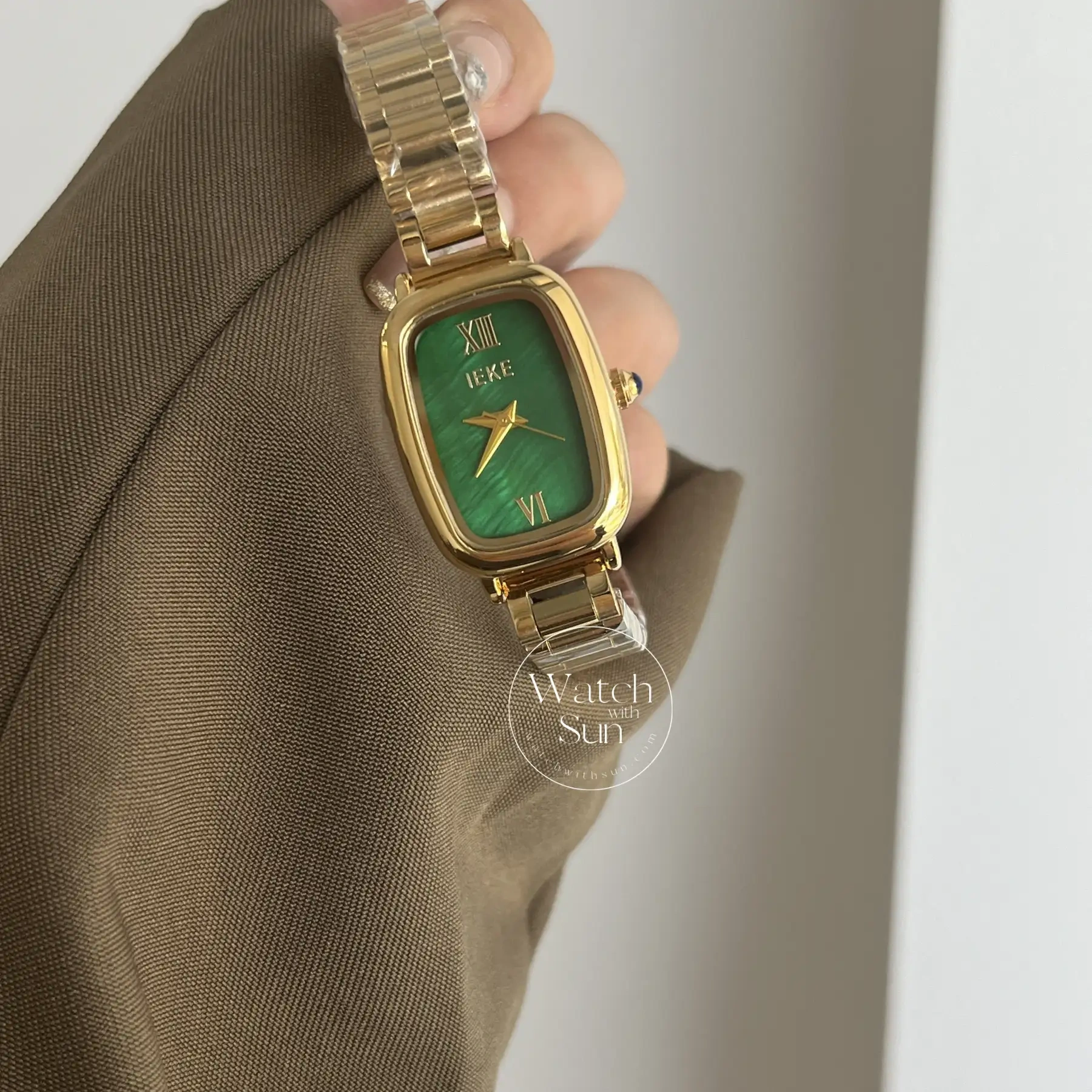 Green Dial Gold Watch for Women Minimalist Rectangle Watch