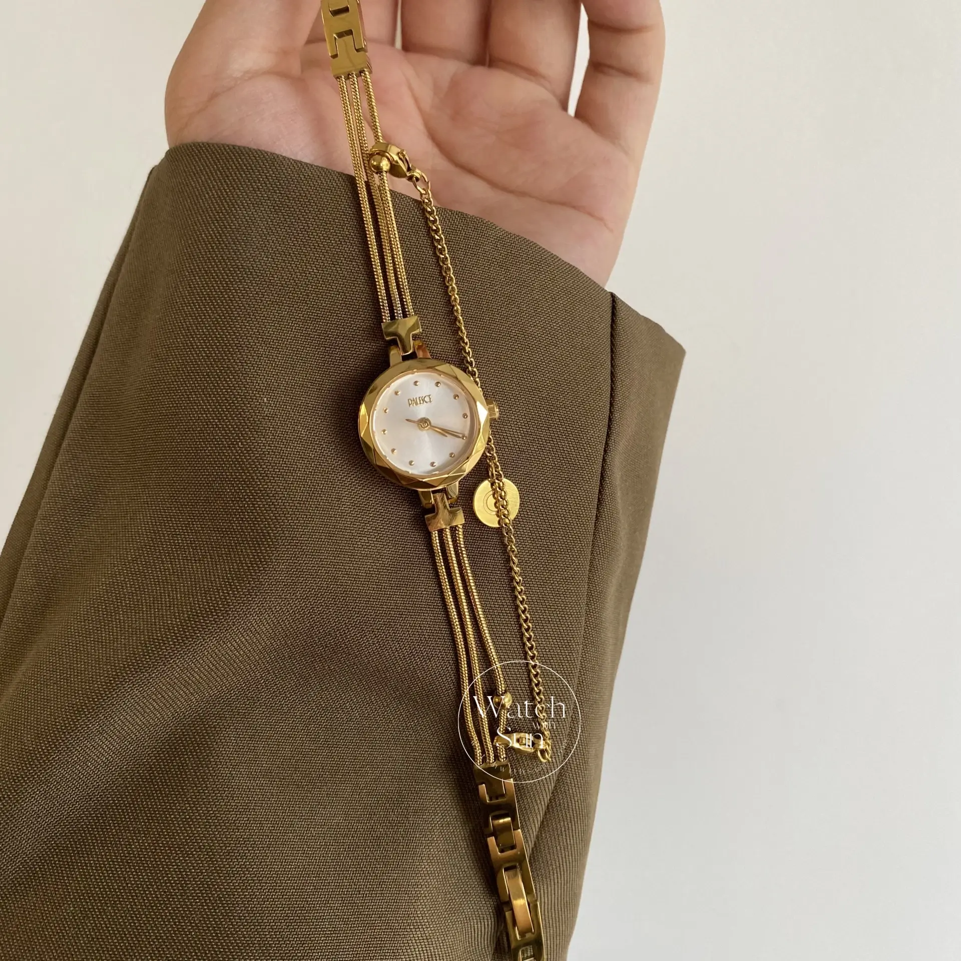 Women's Gold Wrist Watch Round Face Chain Bracelet Watch