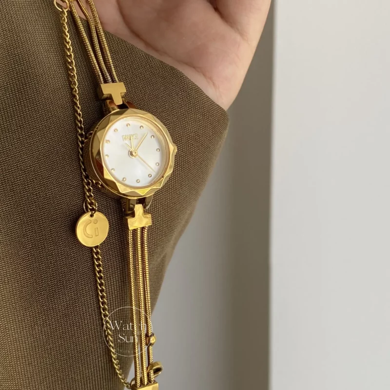 Women's Gold Wrist Watch Round Face Chain Bracelet Watch