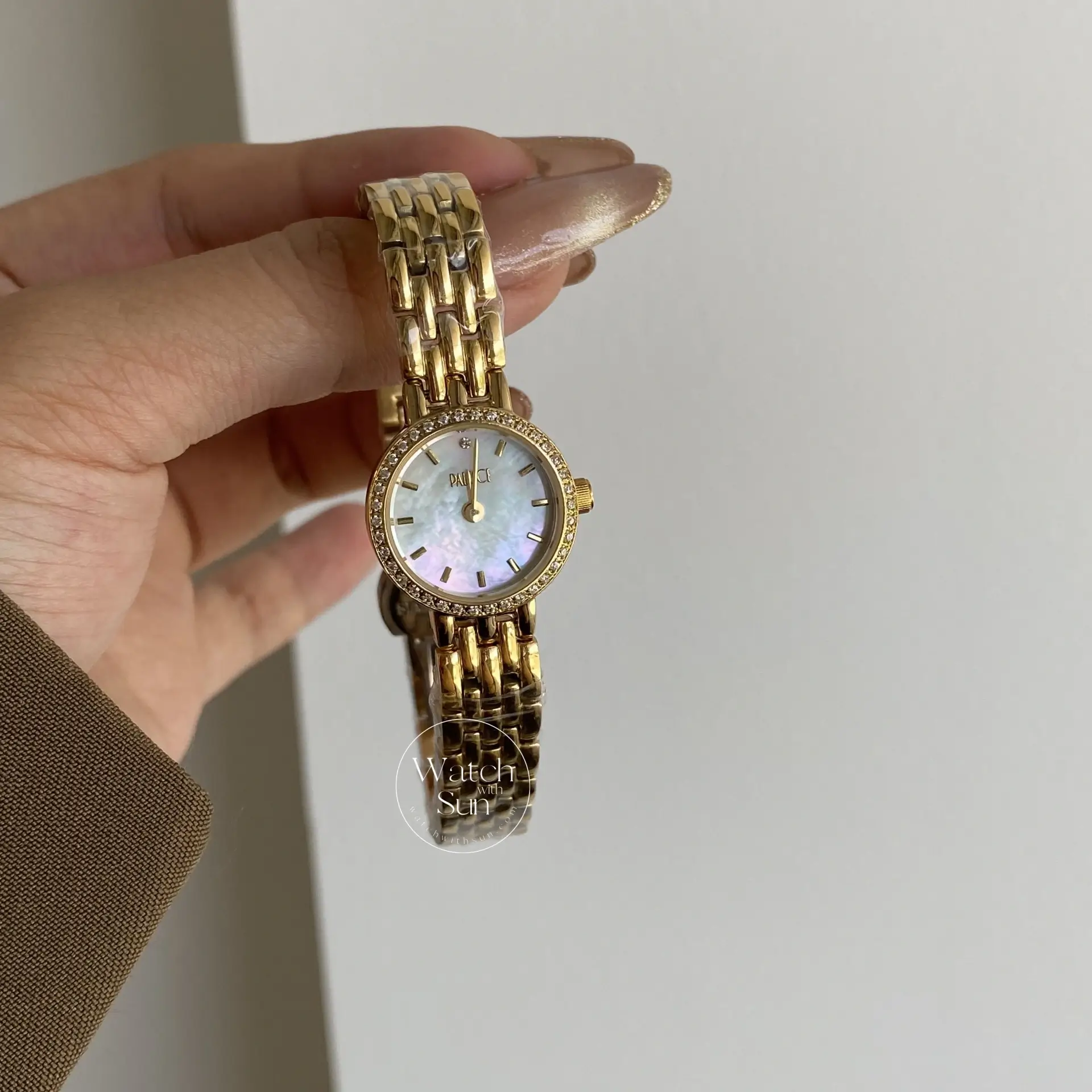 Mother of Pearl Dial Watch for Ladies Dainty Gold Watches