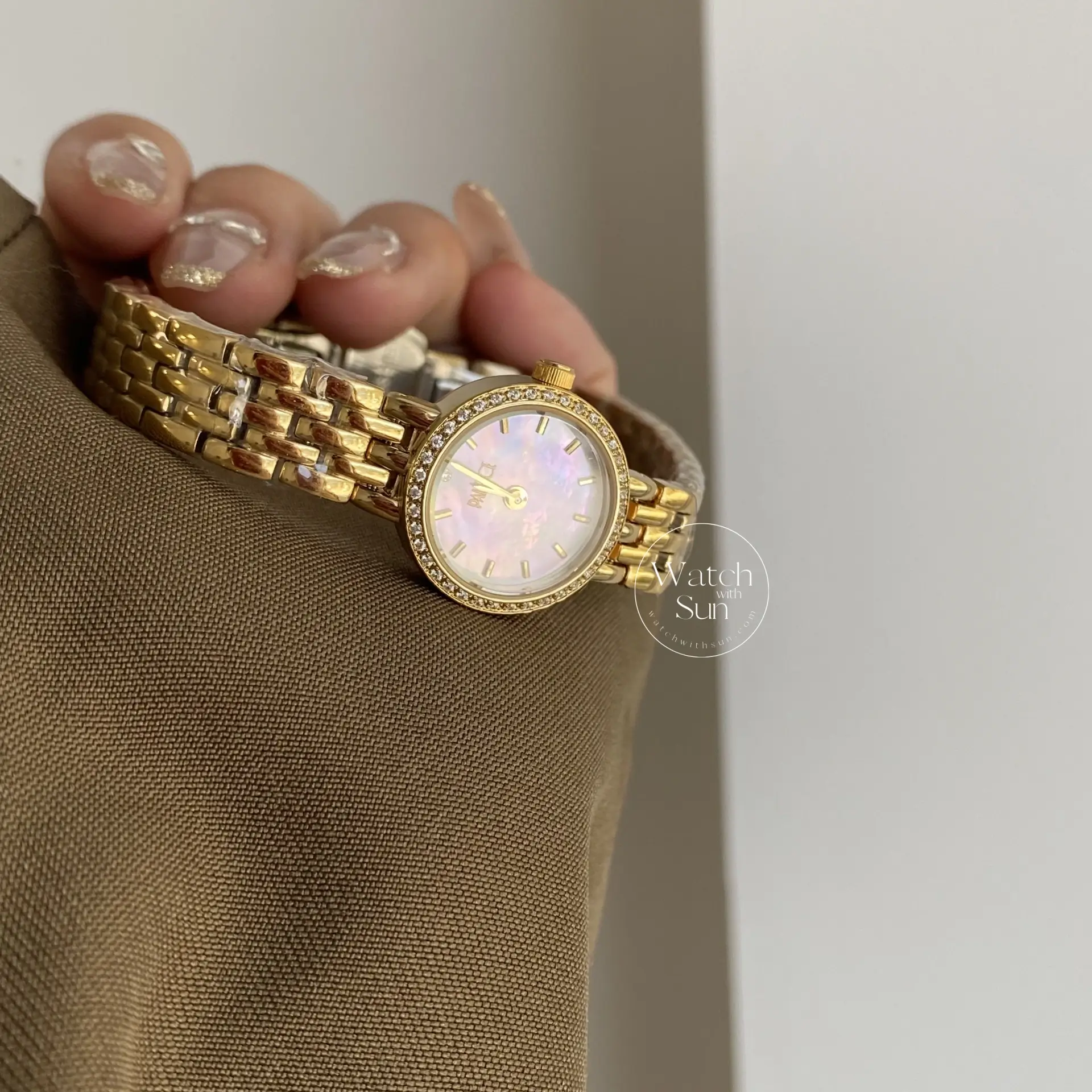 Mother of Pearl Dial Watch for Ladies Dainty Gold Watches