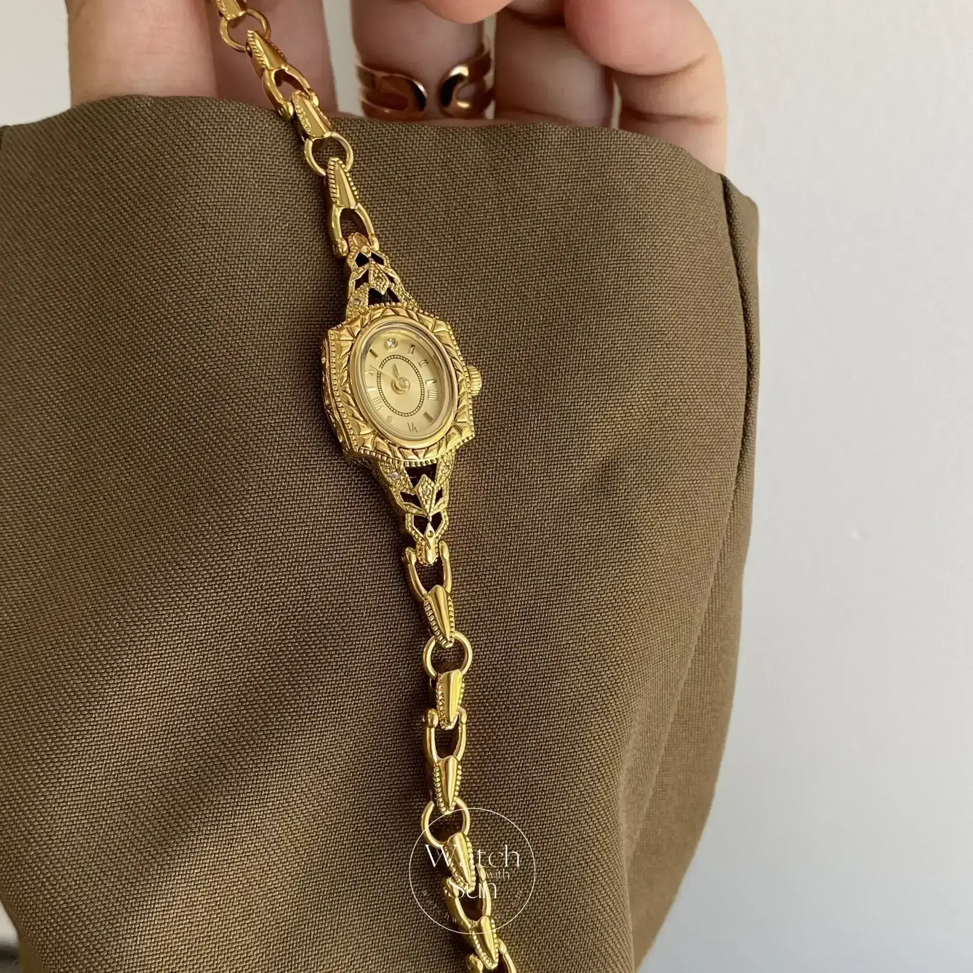 Vintage Gold Watches for Women Mother of Pearl Dial Watches