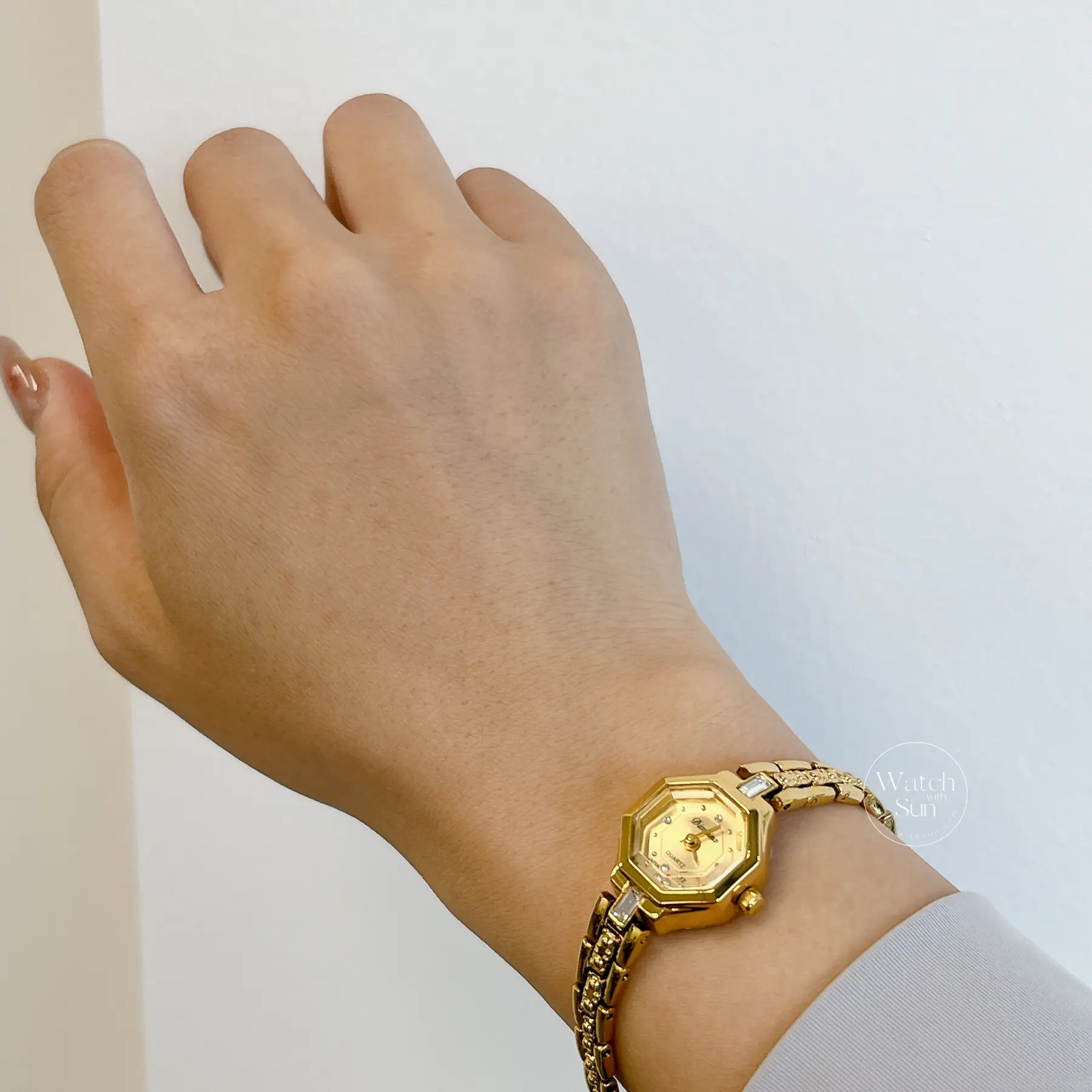 Small Face Gold Octagon Dial Watch for Women