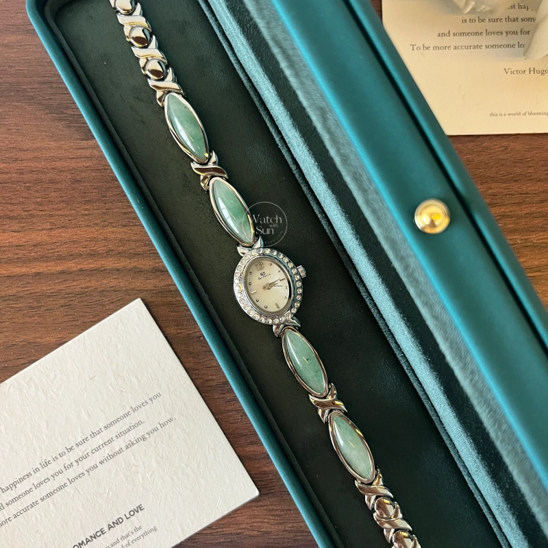 N629-2 Oval Mother of Pearl Dial Green Jade Silver Bracelet Ladies' Watch