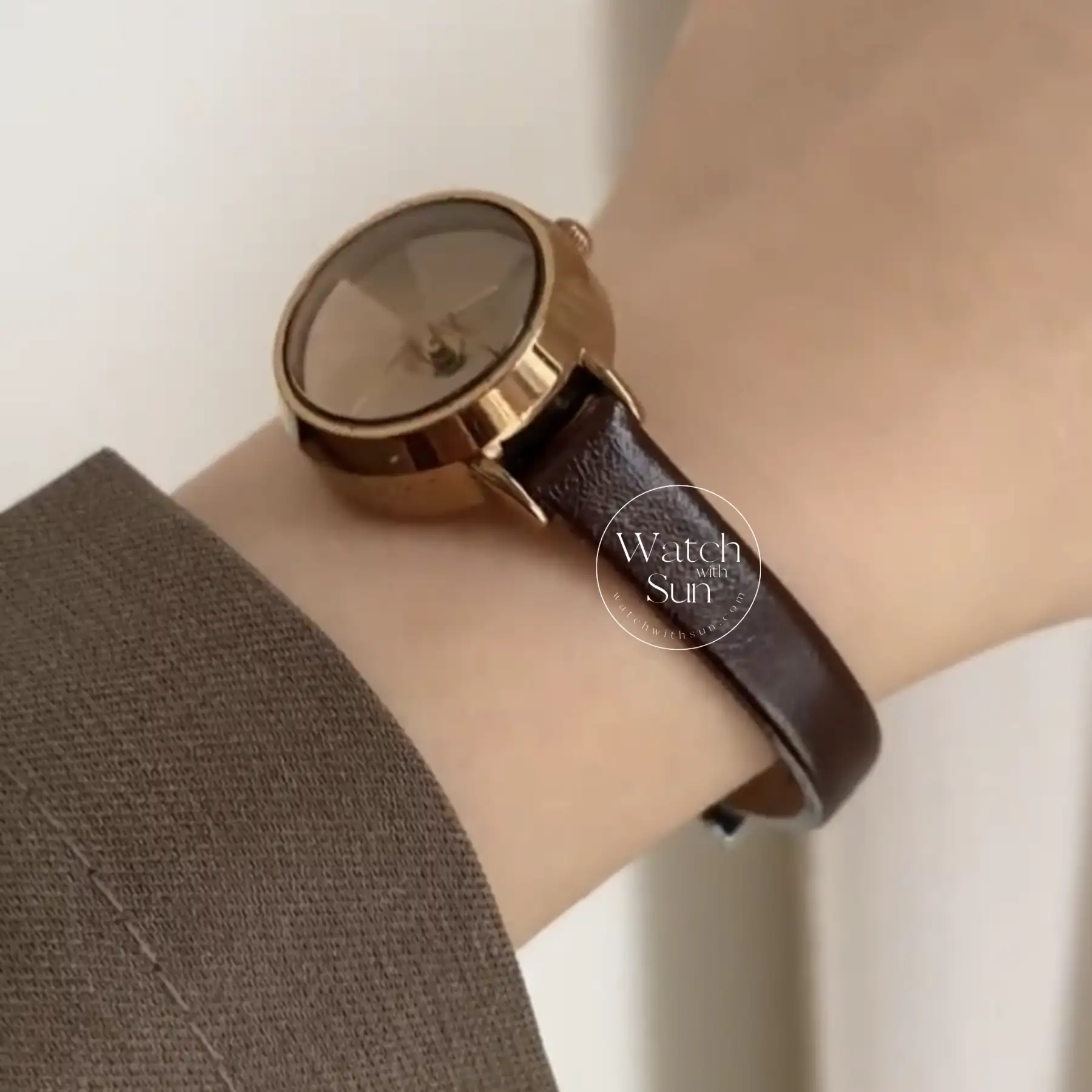 Minimalist Style Brown Round Leather Watch for Women