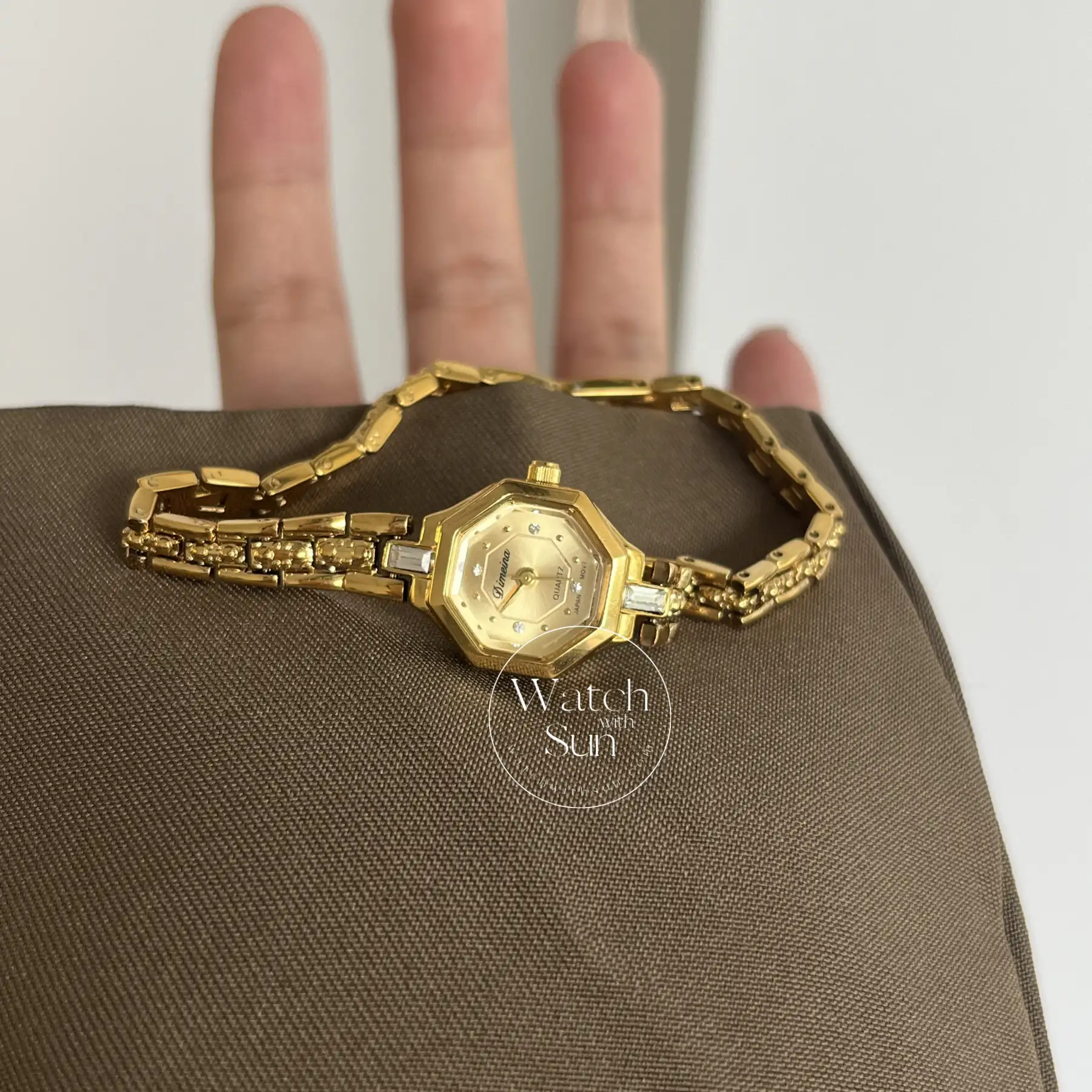 Small Face Gold Octagon Dial Watch for Women