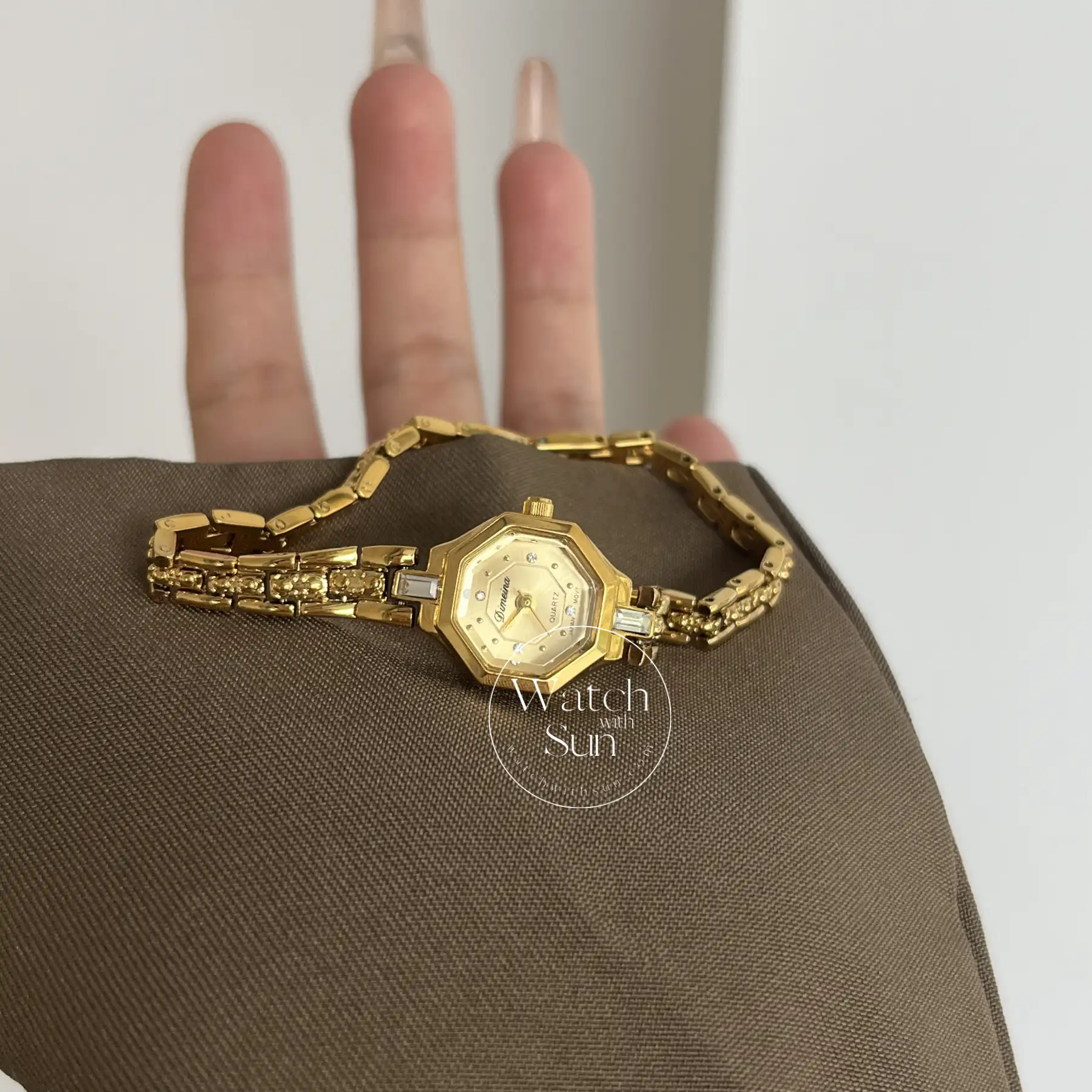 Small Face Gold Octagon Dial Watch for Women