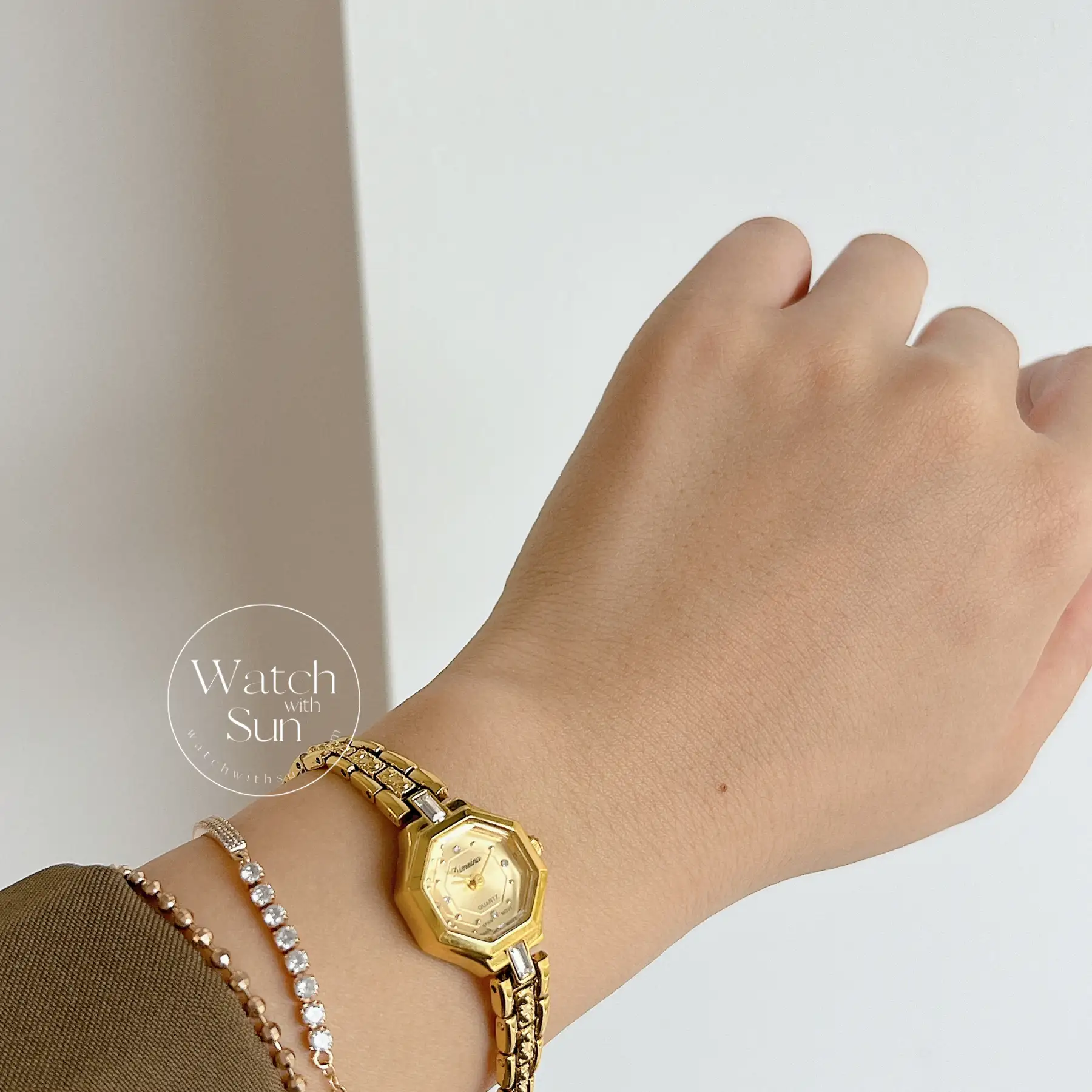 Small Face Gold Octagon Dial Watch for Women