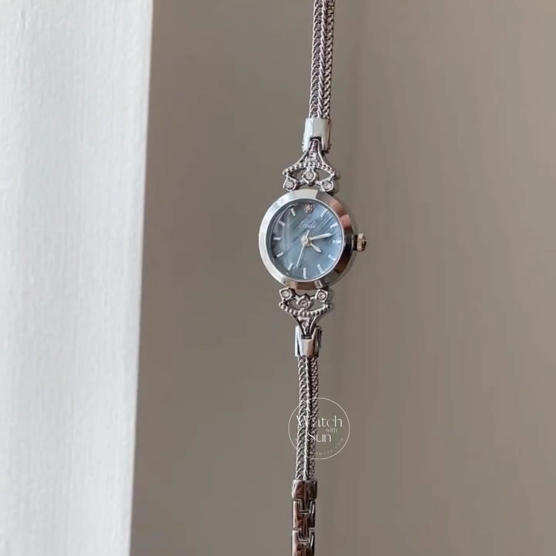 Chic Style Silver Round Stainless Steel Chain Watch for Women