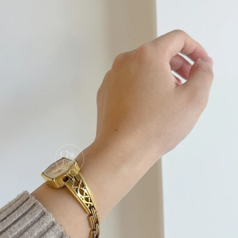Vintage-Inspired Gold Watch for Women