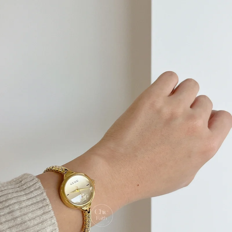Chic Gold Round Face Ladies Watch Dainty Thin Bracelet Watch for Women