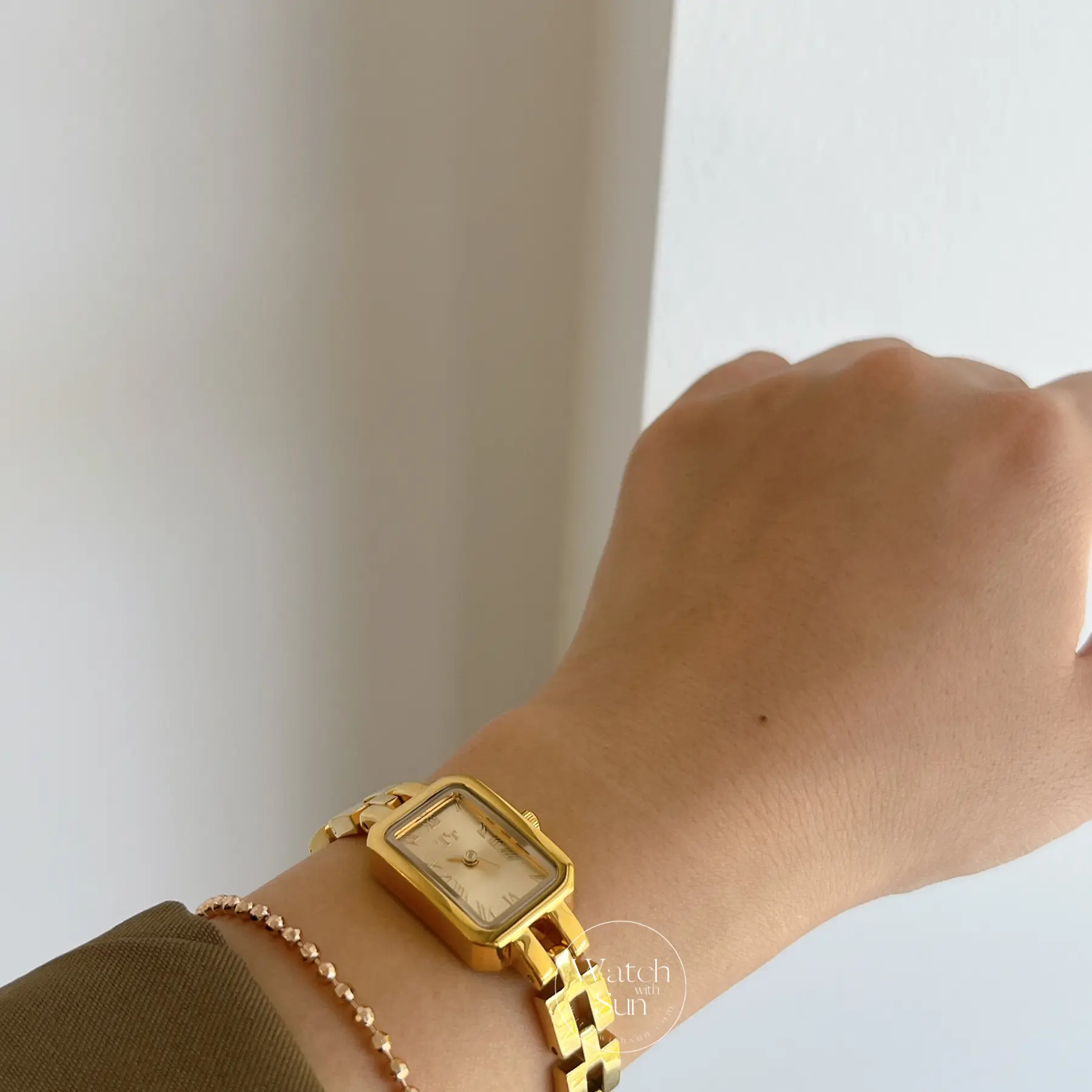 Square Face Classic Gold Watch for Women