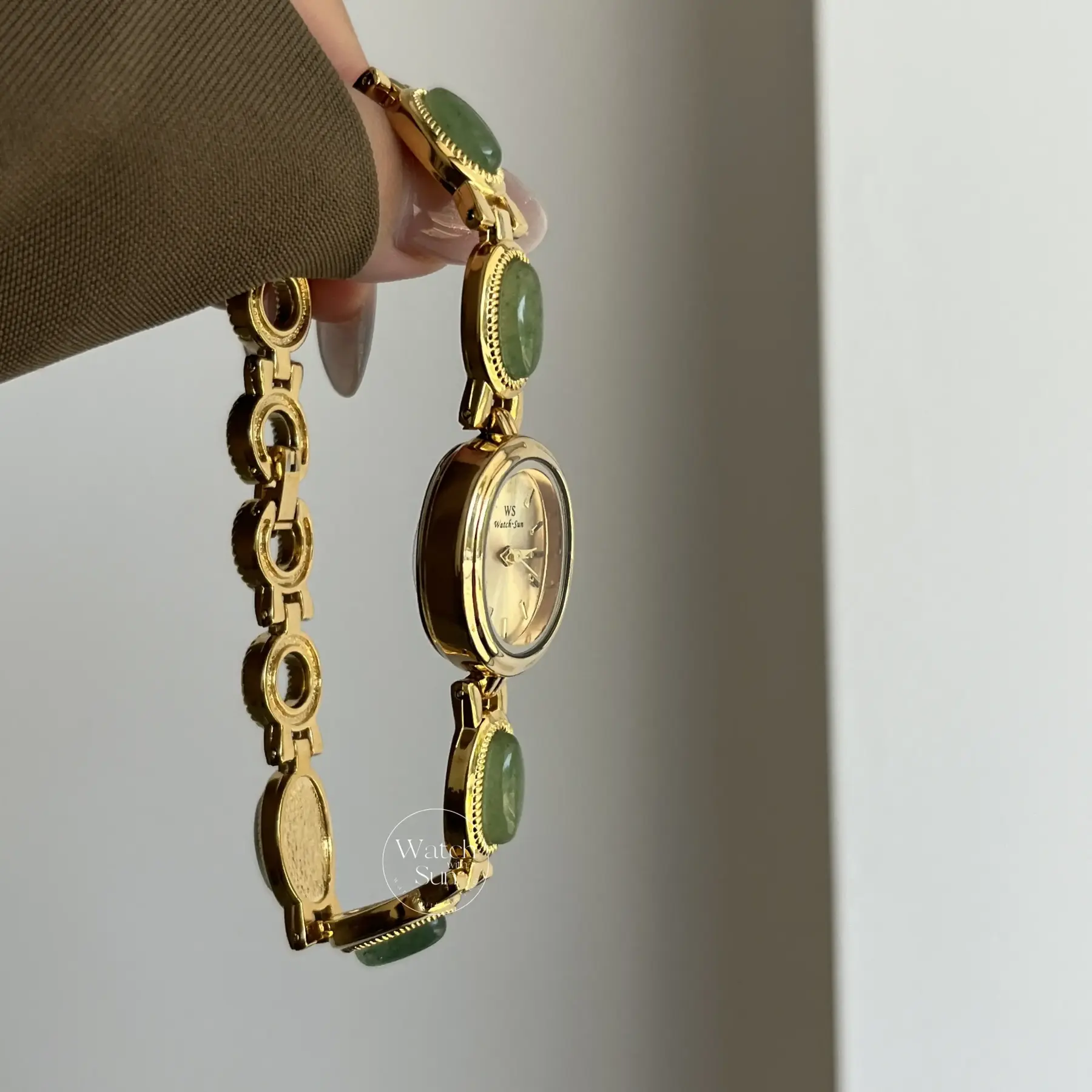 Vintage Style Green Jade Stone Bracelet Watch for Women