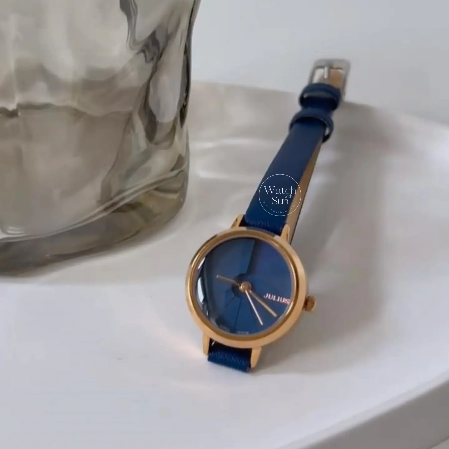 Minimalist Style Blue Round Leather Watch for Women