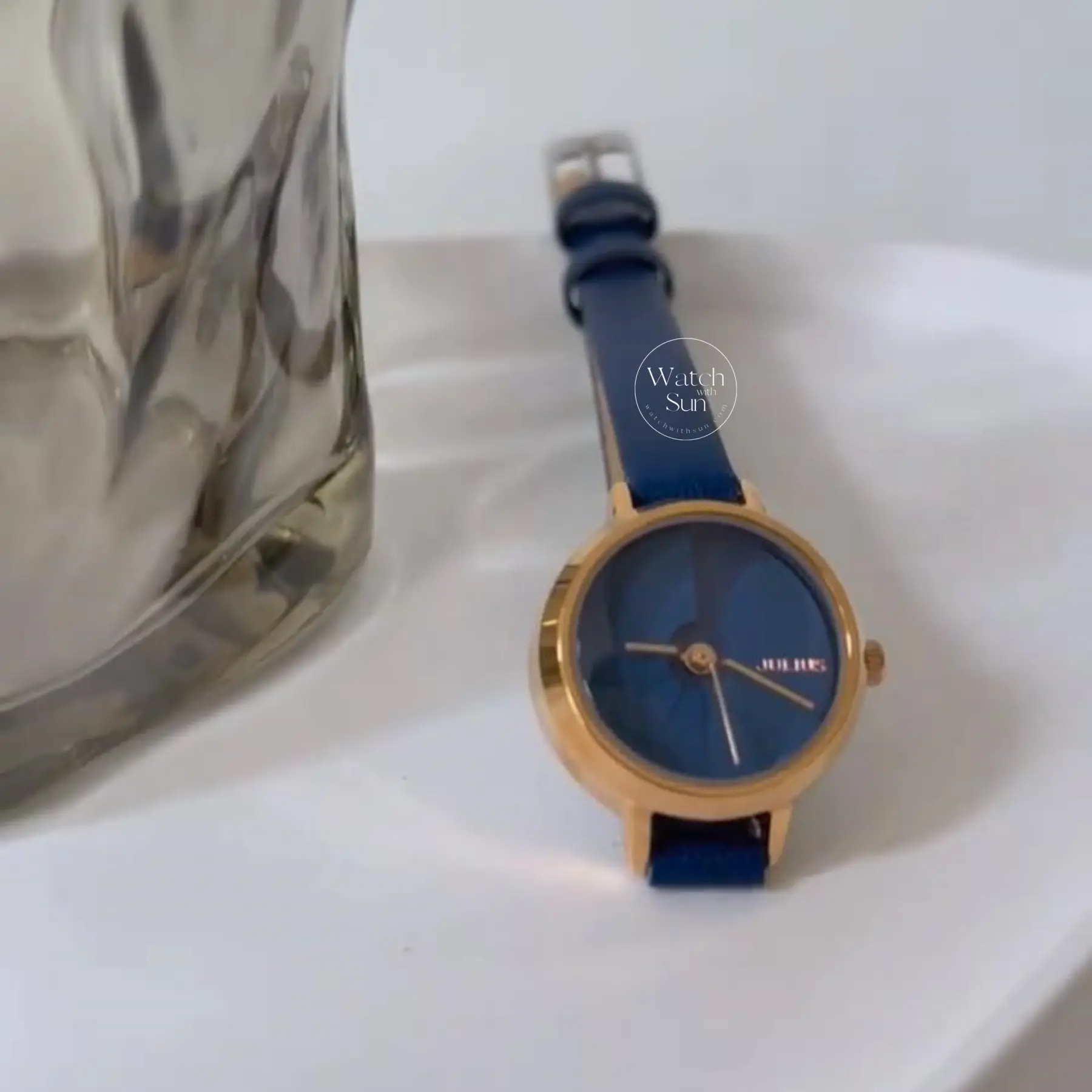 Minimalist Style Blue Round Leather Watch for Women