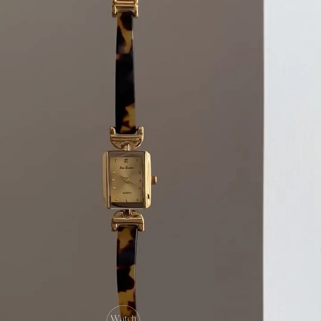 Vintage Style Gold Square Face Bracelet Women's Watch