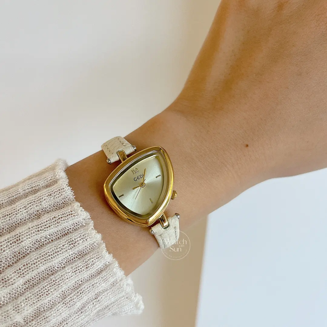 Chic Gold Pink Leather Band Watch Irregular Case Watch for Women