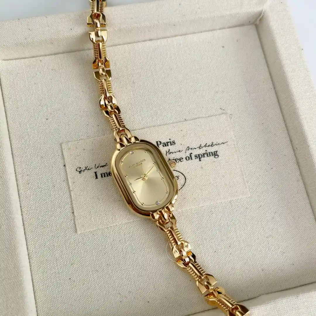 Minimal Gold Dial Oval Bracelet Watch Dainty Gold Watch for Women
