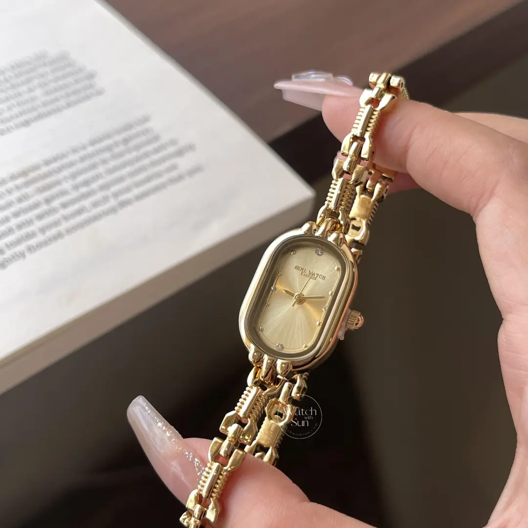 Minimal Gold Dial Oval Bracelet Watch Dainty Gold Watch for Women