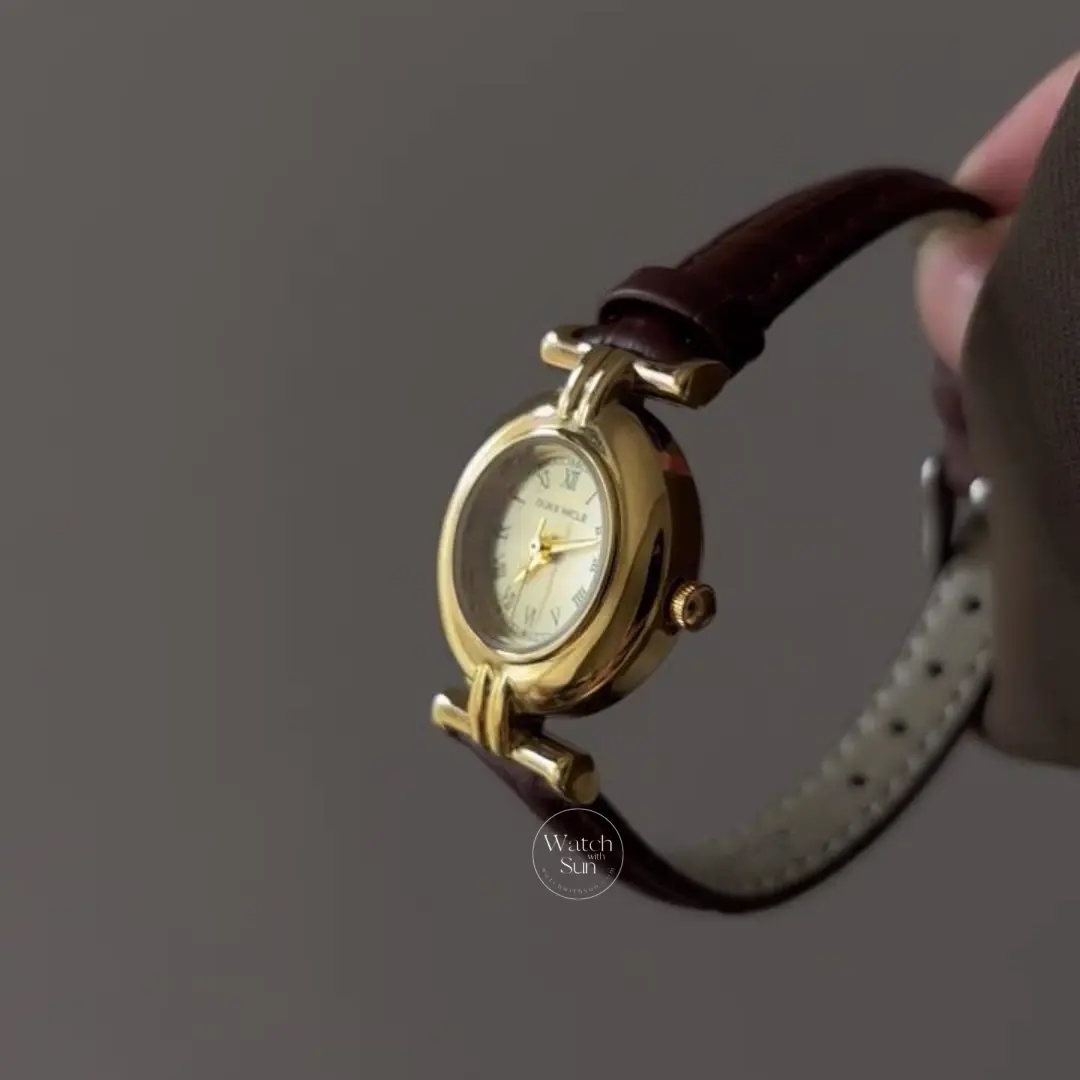 Vintage-inspired Gold Roman Numeral Dial Brown Leather Strap Watch for Women