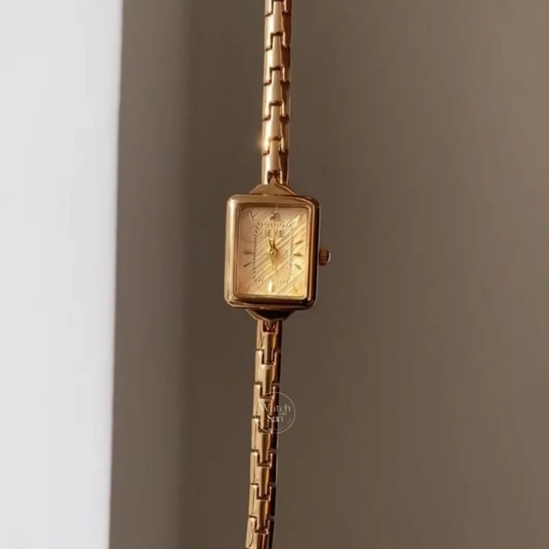 Vintage Style Gold Square Watch for Women Slim Elegant Ladies Bracelet Watch
