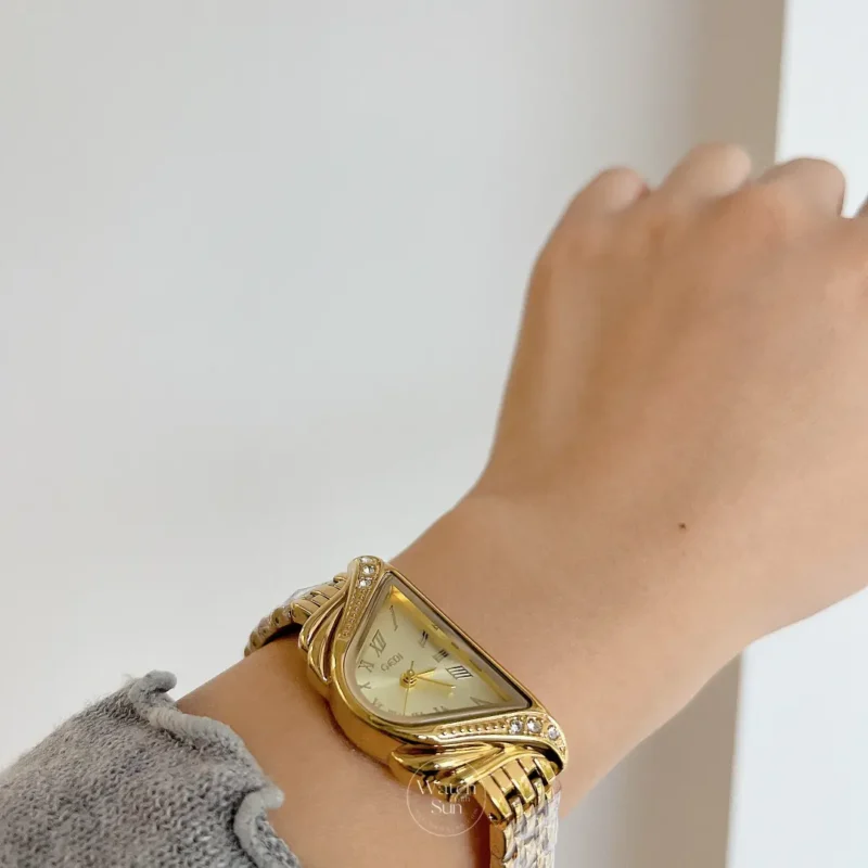 Harp-Inspired Crystal Accents Ladies Watch Vintage Style Gold Bracelet Watch for Women