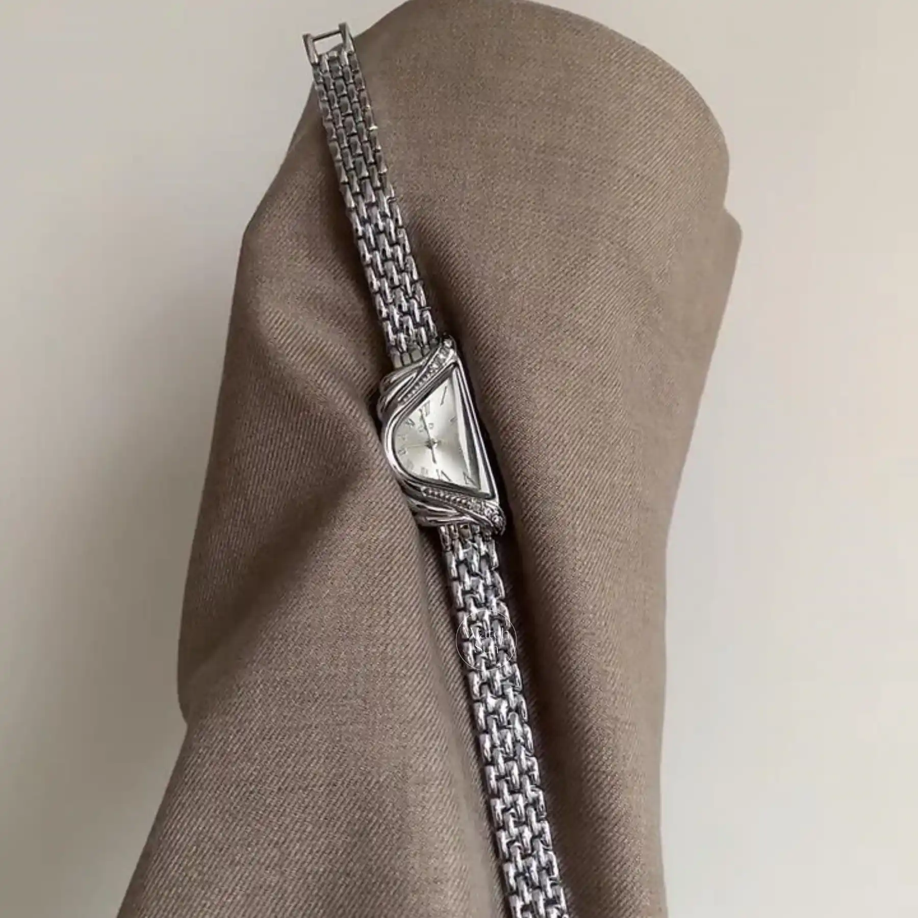 Harp-Inspired Crystal Accents Ladies Watch Vintage Style Silver Bracelet Watch for Women