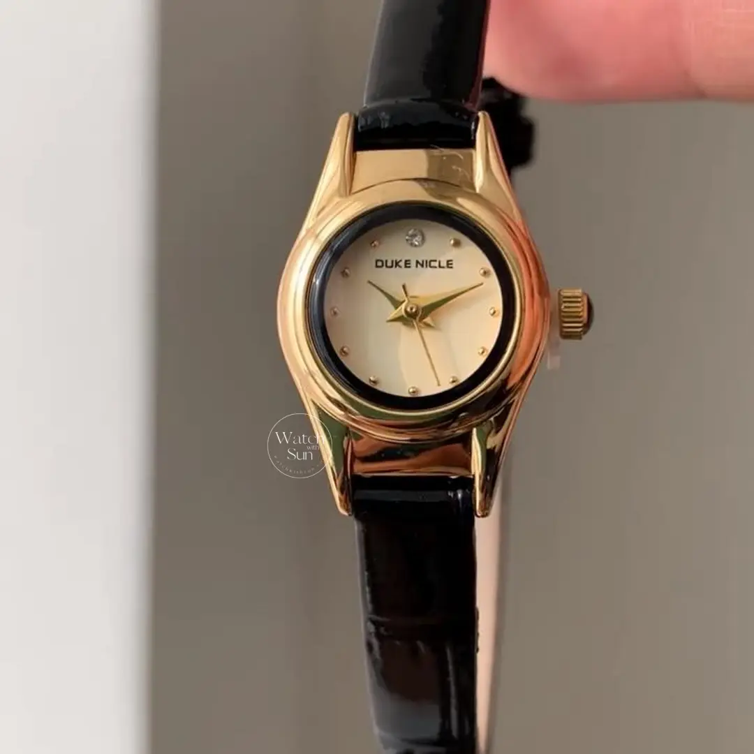 Elegant Classic Small Face Gold Ladies Watch Black Leather Watch for Petite Wrists