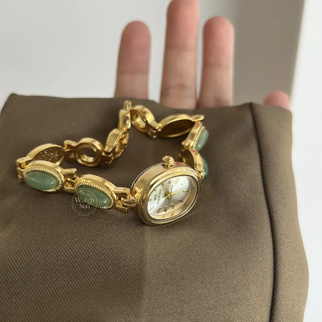 Vintage Style Green Jade Stone White Face Bracelet Watch for Women