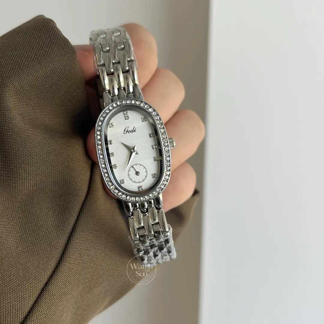 Dainty Oval Crystal Bezel Ladies Watch Slim Silver Bracelet Watch for Women
