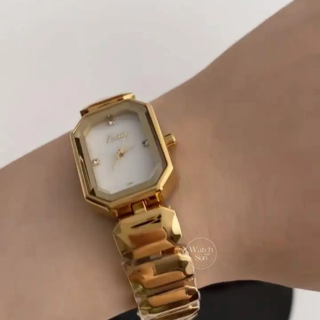 Vintage-Inspired Octagon Face Gold Bracelet Watch Diamond White Green Dial Watch for Women