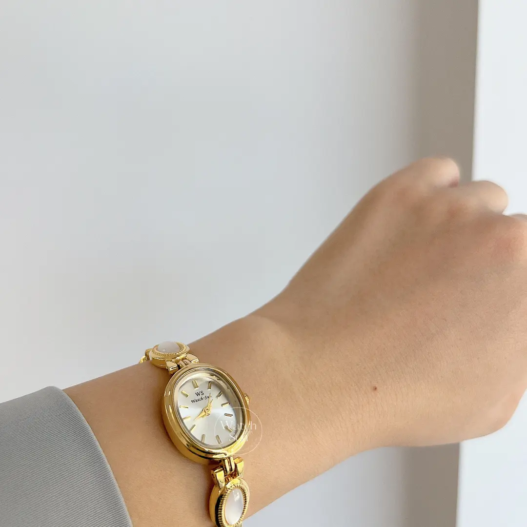 Vintage-Inspired Mother of Pearl Band Watch Dainty White Dial Women's Watch