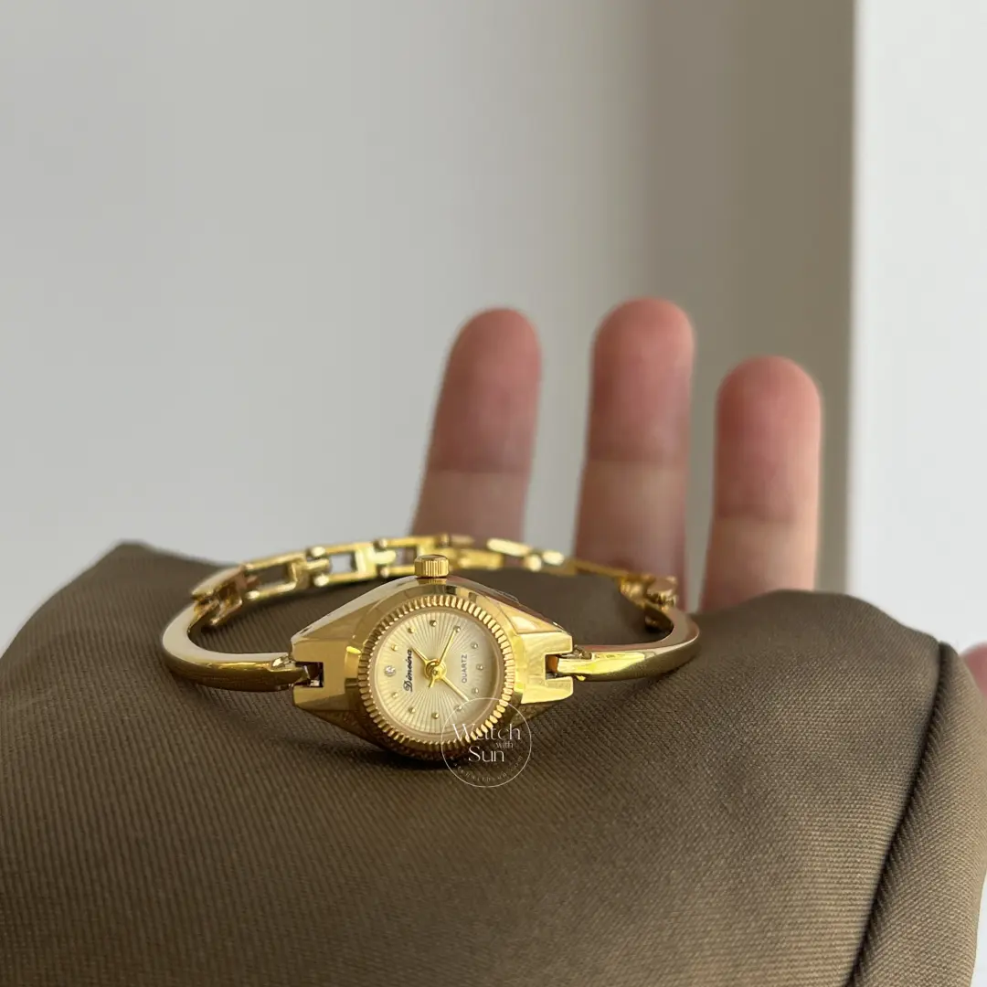 Vintage-Inspired Gold Bracelet Watch Small Face Watch for Women