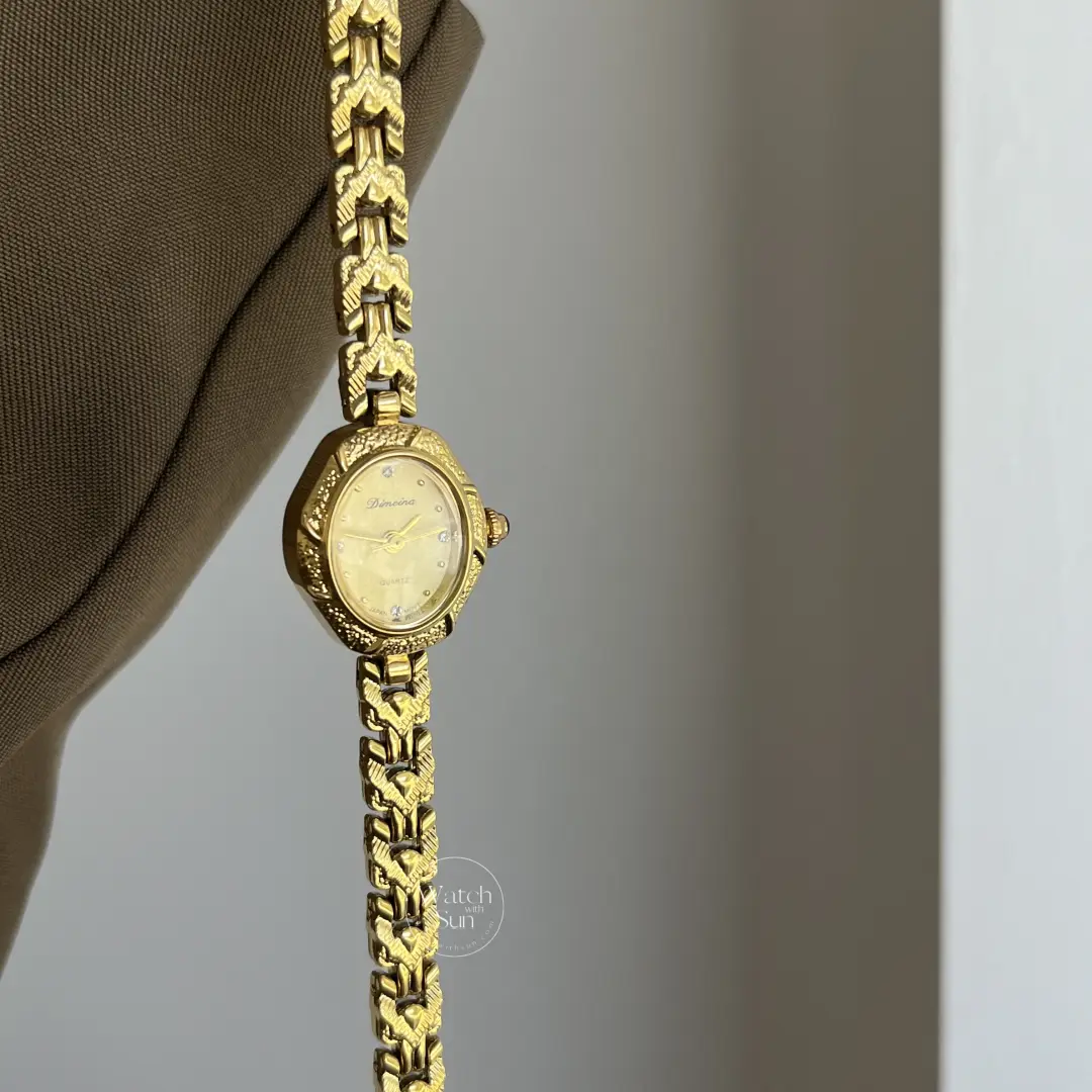 Dainty Gold Bracelet Watch Elegant Quartz Dial Textured Band Watch for Women