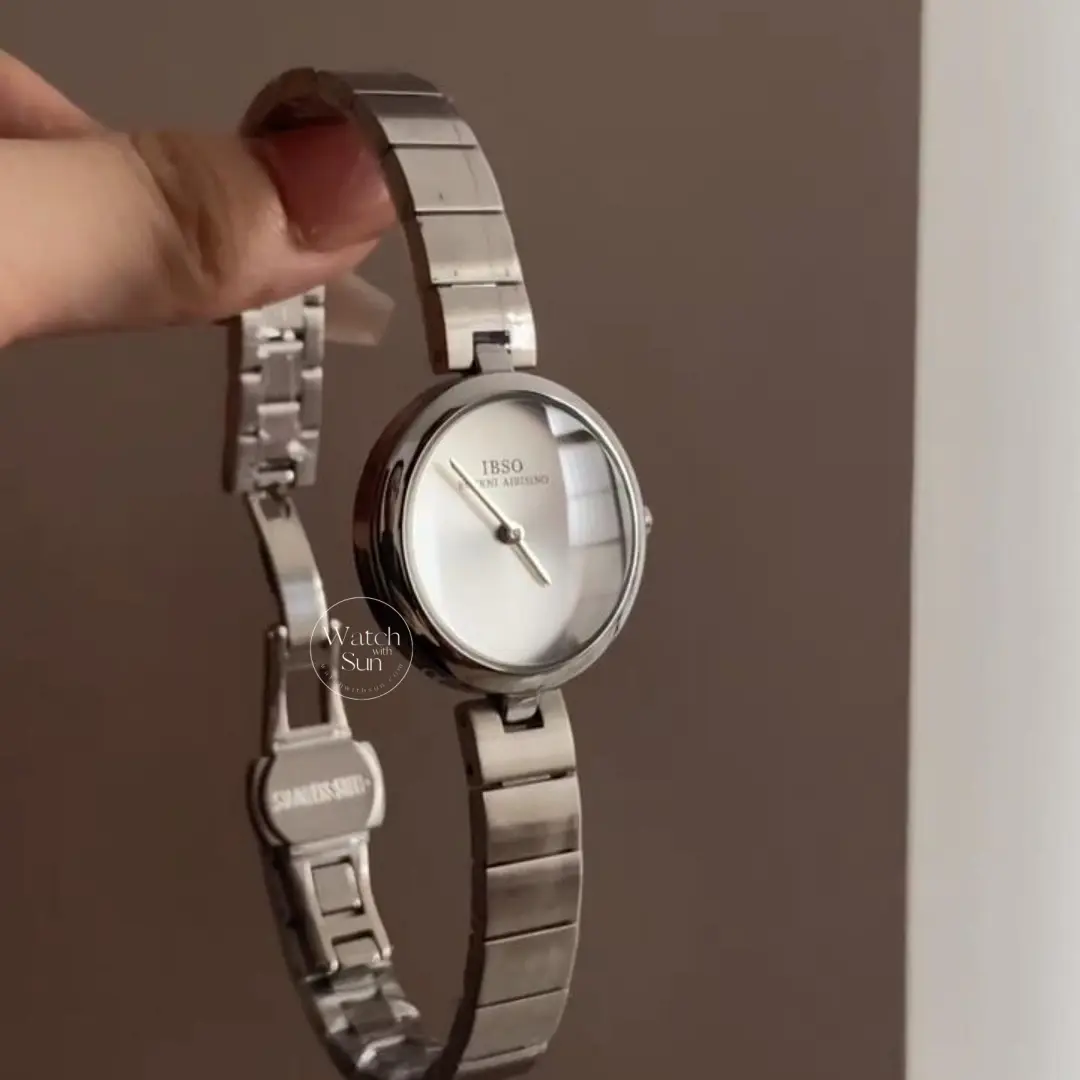 Minimalist Silver Stainless Steel Round Face Watch for Women