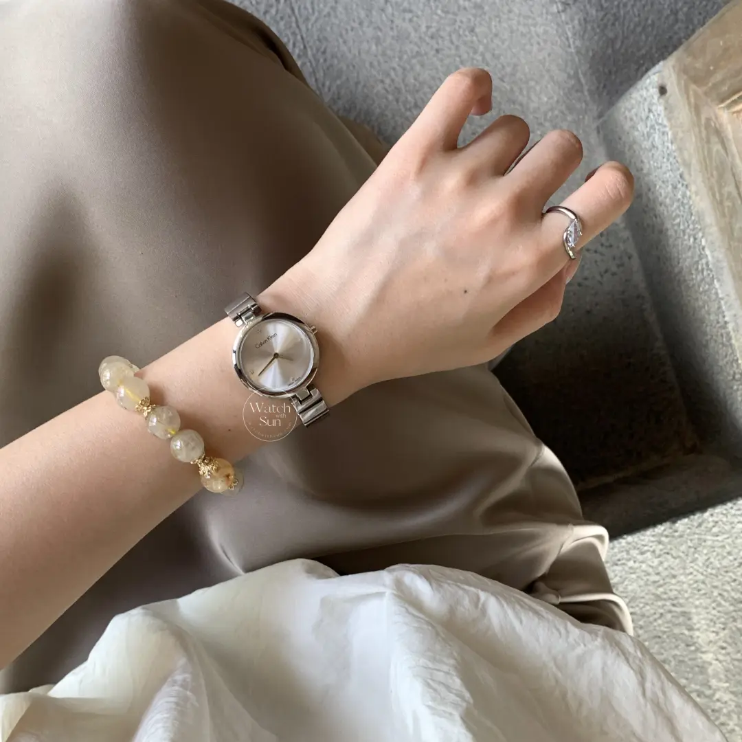 Minimalist Silver Stainless Steel Round Face Watch for Women