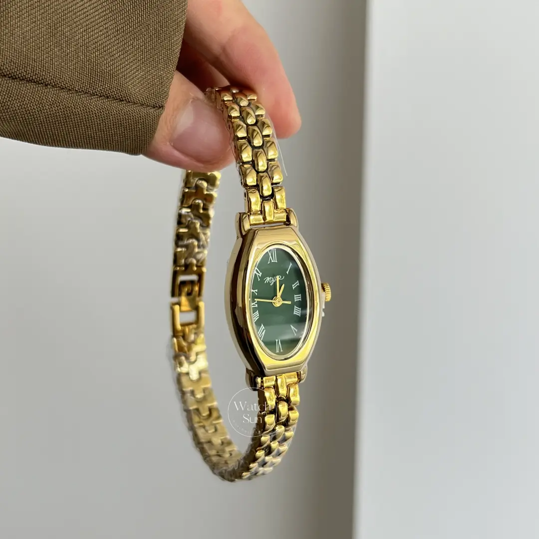 Dainty Emerald Green Dial Oval Face Bracelet Watch for Women