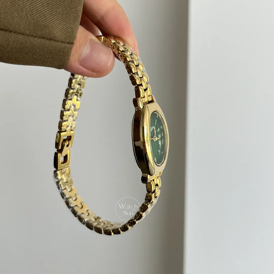 Dainty Emerald Green Dial Oval Face Bracelet Watch for Women