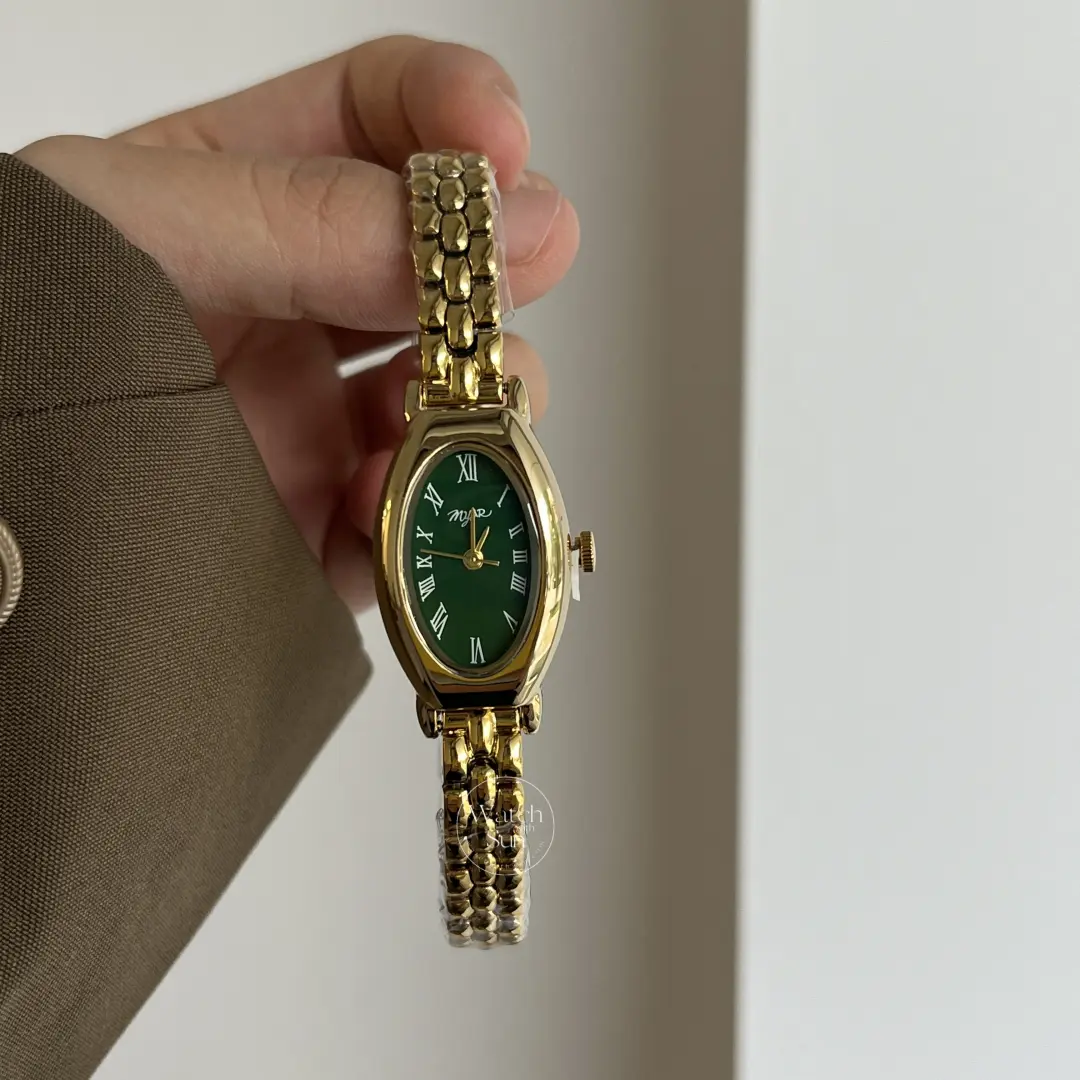 Dainty Emerald Green Dial Oval Face Bracelet Watch for Women