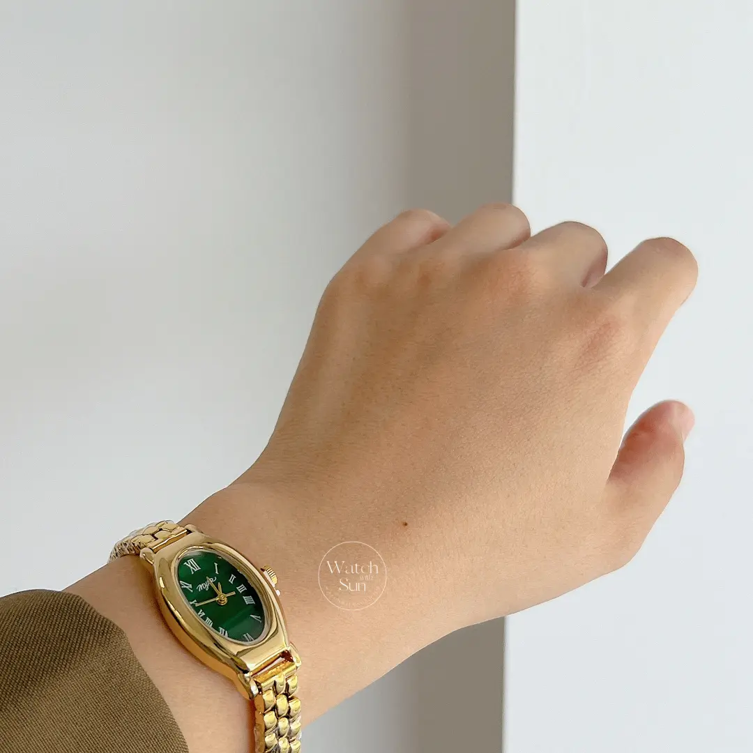 Dainty Emerald Green Dial Oval Face Bracelet Watch for Women