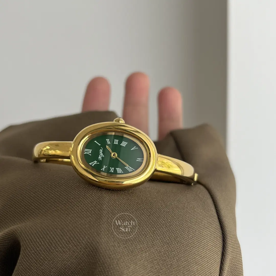 Vintage-Inspired Emerald Green Dial Oval Bangle Watch for Women