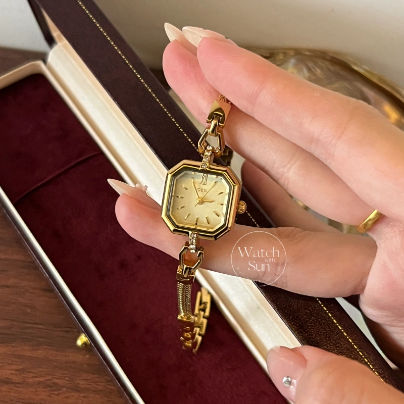 Dainty Small Face Gold Watch Elegant Thin Bracelet Ladies Watch