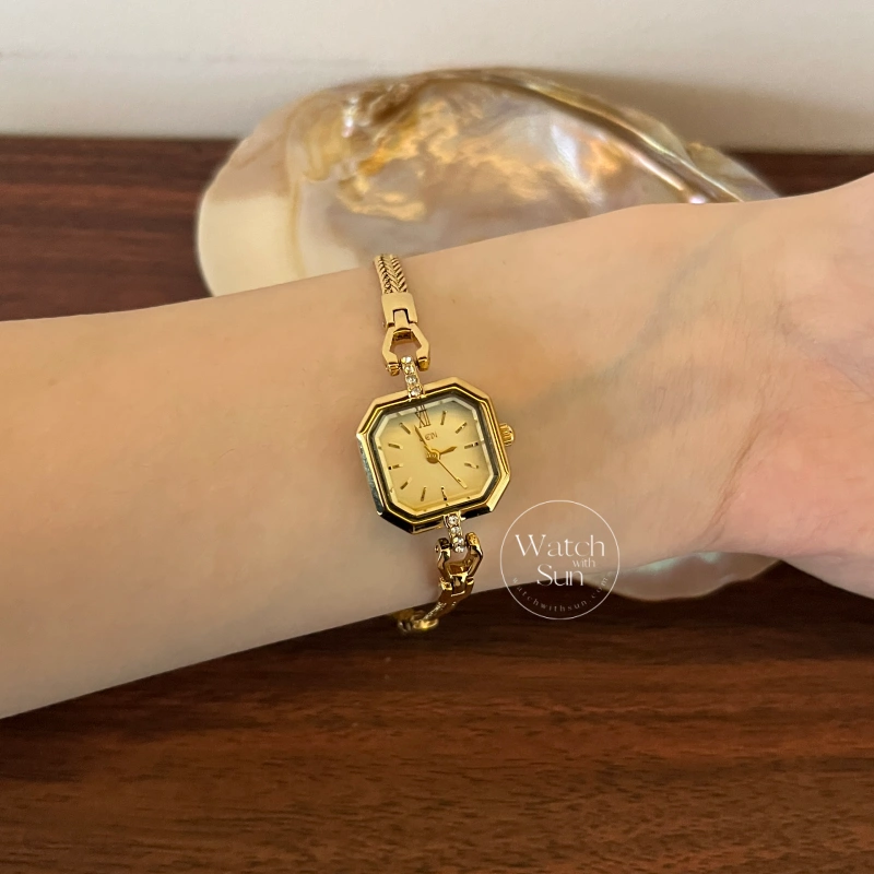 Dainty Small Face Gold Watch Elegant Thin Bracelet Ladies Watch